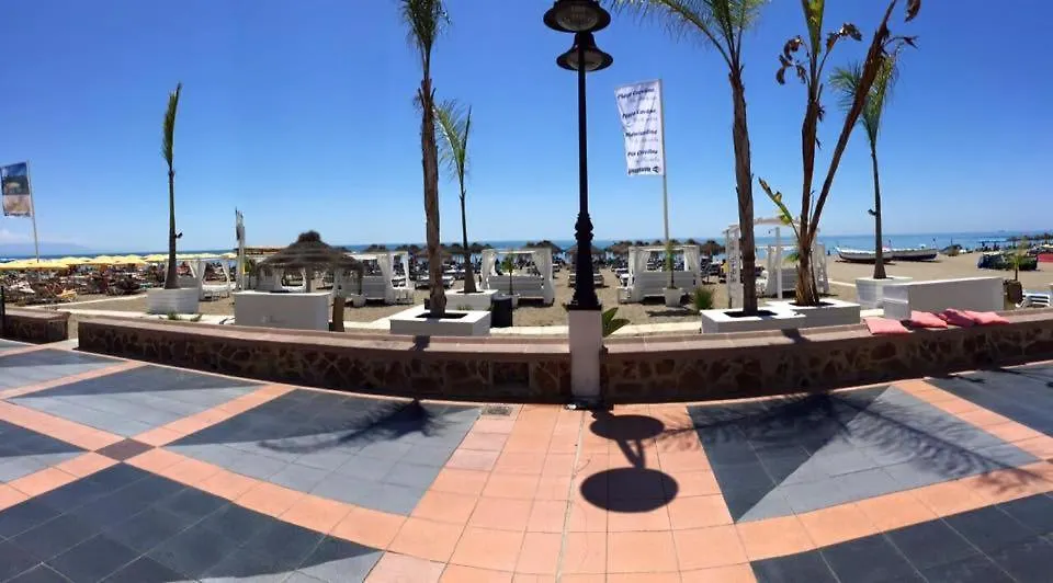 דירות טורמולינוס Little Cosy By The Sea&Swimming-Pool